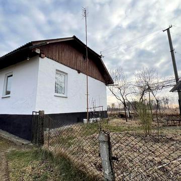 Продам двокімнатний будинок у селі Фалиш, вул. Шевченка