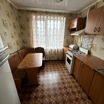 Келецька вул., 94