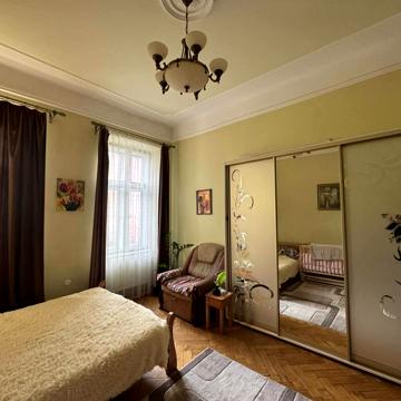 Шота Руставелі вул., 34