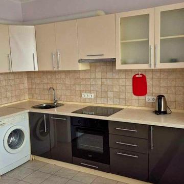 Оренда квартири в Дарницькому районі. 15 поверх . 1 кім.квартир 60 м2.