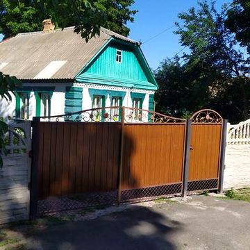 Продається будинок 120 км від Києва