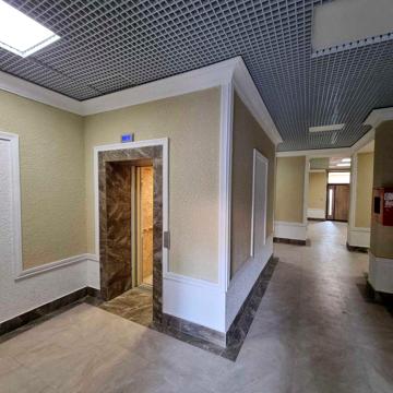 Продам квартиру возле парка Победы. 181 м.