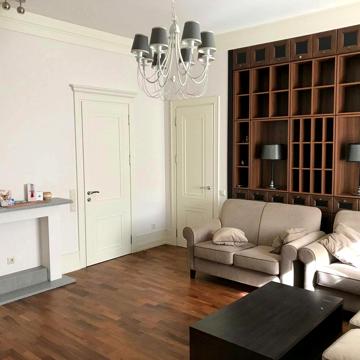 Рейтарська вул., 11