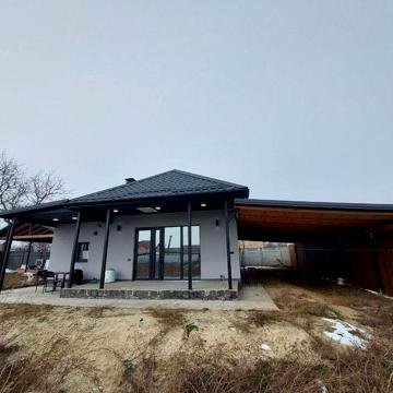 Продажа дома с новым ремонтом Обуховка