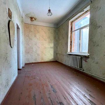 Продається 5-ти к. квартира вул. Троїцька ( Червона )