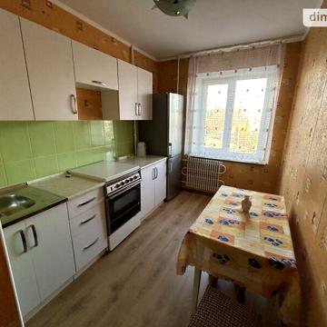 Довгострокова оренда 3к Квартира вул. Вербицького Михайла