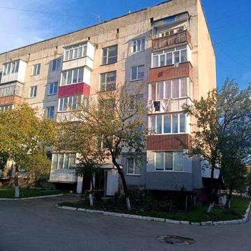Продам 3 х квартиру з індивідуальним опаленням за ціною 1 кімнатної