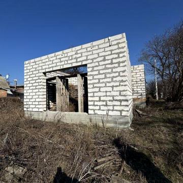 Новобудова у місті