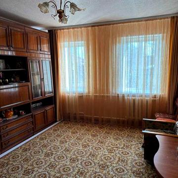 Продам пів будинку в центрі