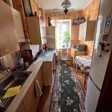 Продам 3х кімнатну квартиру по вул Героїв Чорнобиля (р-н Бойова)