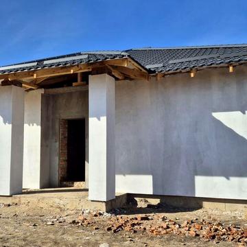 Двоян з накритою терасою )(