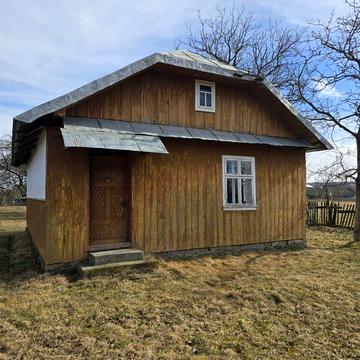 Продам будинок із ділянкою 40 сот в Надвірнянському районі