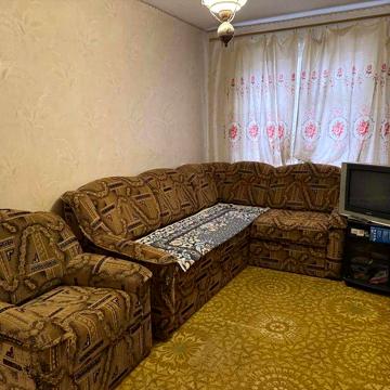 Продаю 3 комнатную квартиру на Колодезной 5 а и1