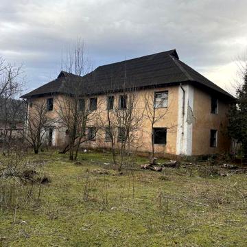 Продається будинок. Під реконструкцію. 544 кв.м. Закарпаття