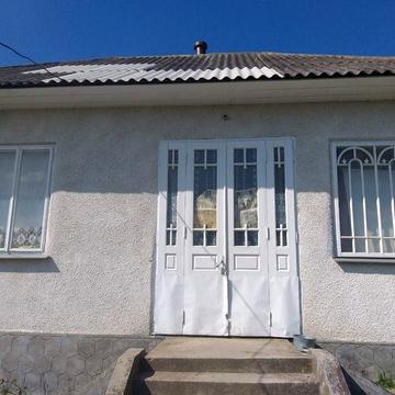 Продам жилий будинок...