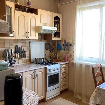 Продаж чудовоі 3-кім. квартири, вул. Симиренка 22-Г!