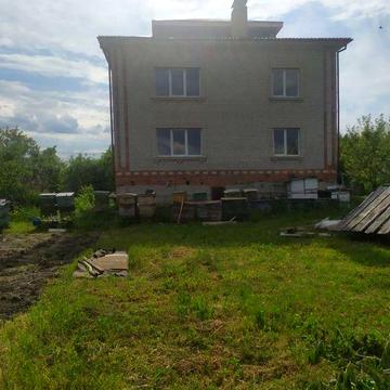 Будинок 240 кв  ділянка 25 соток