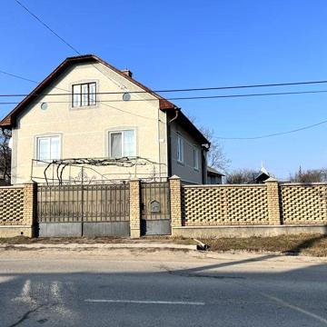 Будинок вул. Лозівська