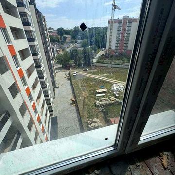 Продаж 1к квартири здана секція ТЕРМІНОВО ЖК Студенський