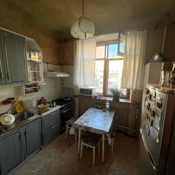 Велика Васильківська вул. (Червоноармійська), 132