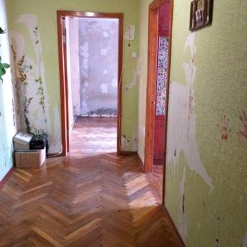 Продаж 2-х кімнатної квартири біля 3 школи. Київська 115.