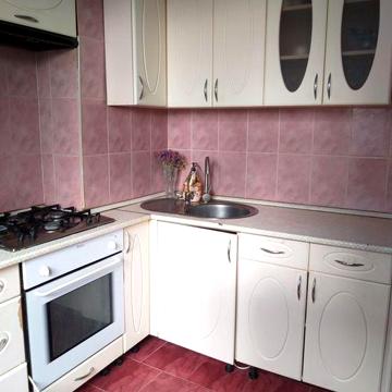 Продаж 2-х кімнатної квартири біля 3 школи. Київська 115.