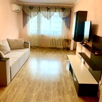 Євгена Танцюри вул., 48