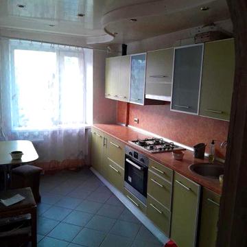Продам 3-х квартиру в кирпичном доме
