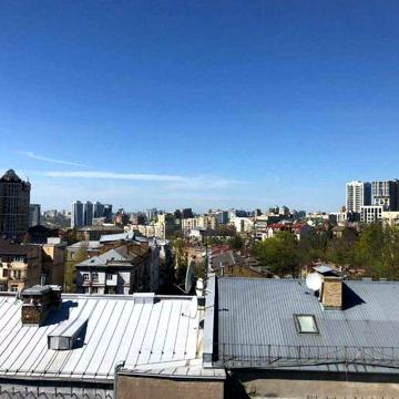 Продаж квартири вул. Івана Франка 11, 230 м²