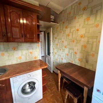 продаж однокімнатної квартири по вул. Тищика