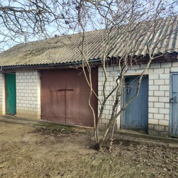 Хата, літня кухня, гараж, земля