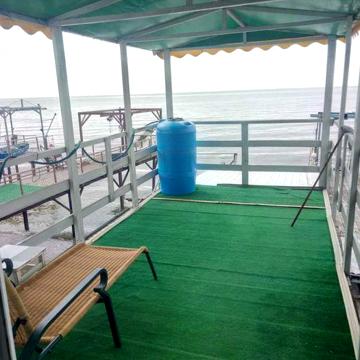 Продам дачу в первой линии моря.