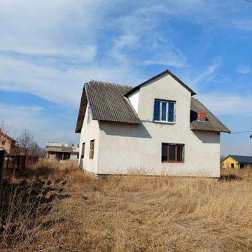 Продаю новий просторий будинок в с.Лисець/13км.до Івано-Франківська