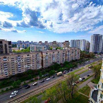 Тростянецька вул., 49