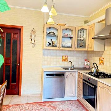 Білогородська, 51 корп.3 квартира 77кв.м. Зручне розташування