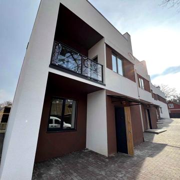 Старт продажів. Акція на перший таунхаус з чистовою штукатуркою
