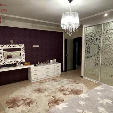 Продам 3х комнатную квартиру в парковой зоне с видом на Днепр