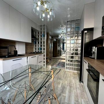 Центр міста Ірпінь , квартира з ремонтом ! Газове опалення!