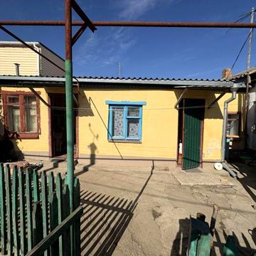 Продаж частини будинку Парк Петровського