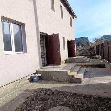 Продам будинок в Броварах район Сади