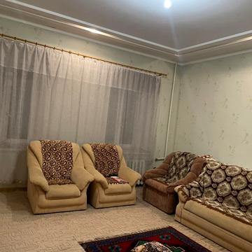 Садиковська вул., 37