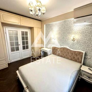 Продам 2к. квартиру бульв. Лесі Українки 36-б Бул. Міхновського