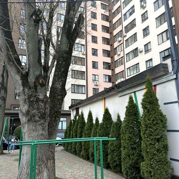 Продається 3-ох кімнатна квартира, вул. Бельведерська 32А