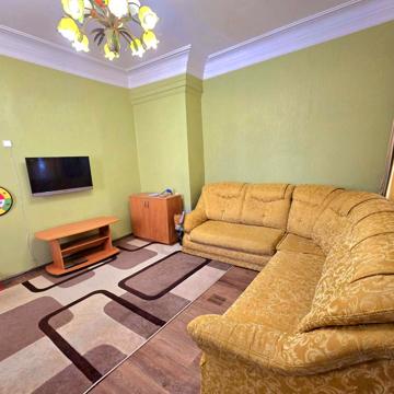 провулок Паровозний, 3
