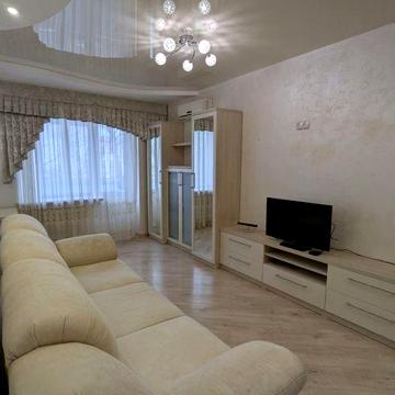 Продам 3 кімнатну квартиру в історичному центрі  Чернігова