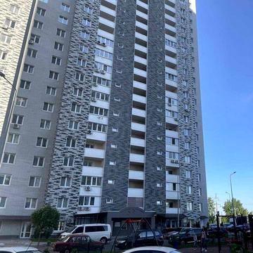 ЖК Ревуцький.вул.Ревуцька 54а. 2 кім. 78 м2, ремонт.Без комісії! ЖК Ревуцький