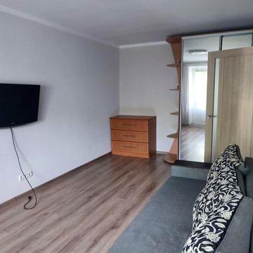 Сдам 1 к кв.в центре