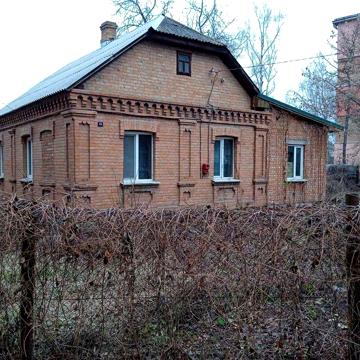 Продається будинок + земельна ділянка чудова локація