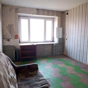 Бюджетна 1-к в центрі , пр-т Аношкіна 9, 4/9