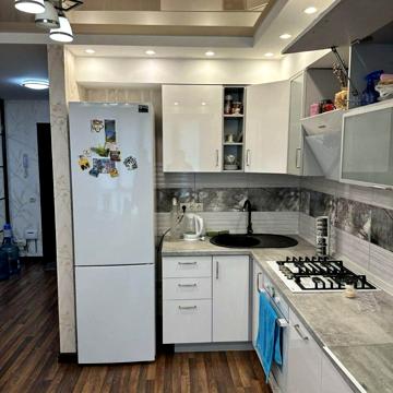 Жулянська вул., 1д